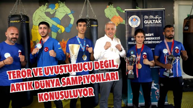 KİCK BOKSÇU SPORCULAR, DÜNYA KUPASINDAN ŞAMPİYONLUKLA DÖNDÜ