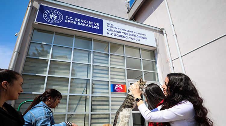 BÜYÜKŞEHİRİN AÇTIĞI YURT ÖĞRENİCLERE SICAK YUVA OLUYOR
