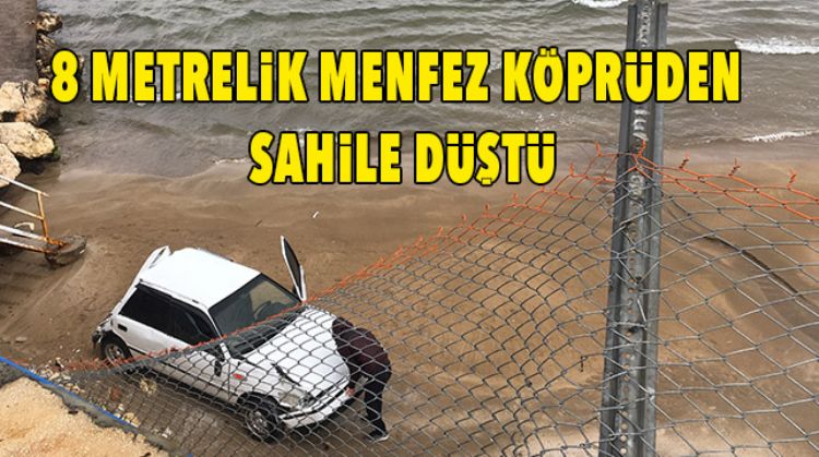 OTOMOBİL PLAJA DÜŞTÜ