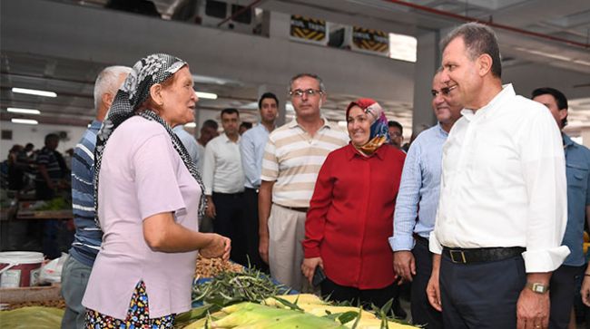 1 GÜNDE 3 İLÇE GEZDİ, VATANDAŞLARLA BULUŞTU