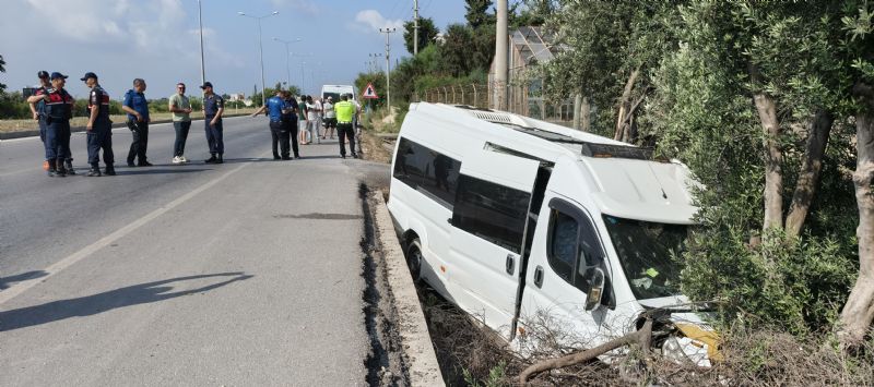 Yolcu minibüsünde dehşet anları kamerada: Kaçırdığı minibüsle kaza yapıp öldü