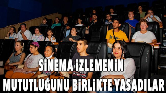 SİNEMA ETKİNLİĞİ İÇİN BİR ARAYA GELDİLER