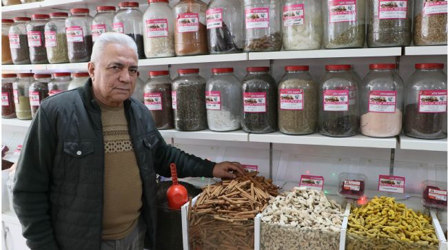 HASTALIK ÇOĞALDI, BİTKİLERE RAĞBET ARTTI: EN ÇOK ZENCEFİL, ZERDEÇAL VE TARÇIN TERCİH EDİLİYOR