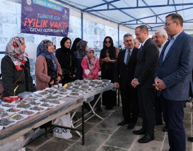 Tarsus’ta ‘Hayır Çarşısı’ Açıldı
