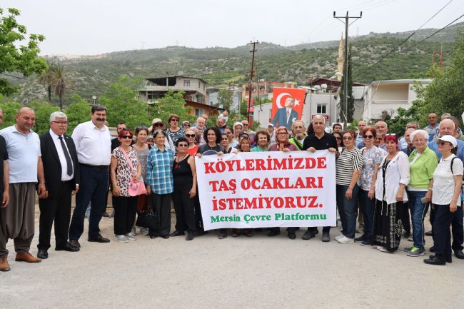 Başkan oldu, eylemi bırakmadı!