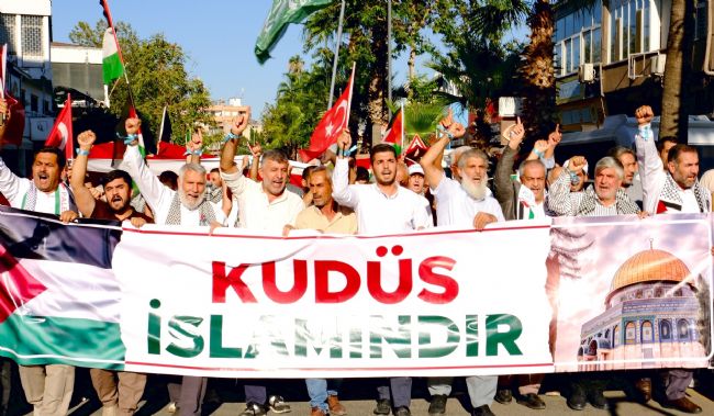 Mersin ve Tarsus’ta ‘Sumud Filosu’na destek!