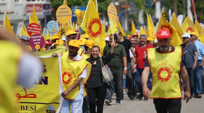 MERSİN 1 MAYIS’ COŞKU İLE KUTLUYOR
