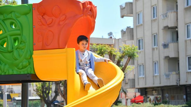 MERSİN'DE YAKILAN ÇOCUK OYUN GRUBU YENİLENDİ