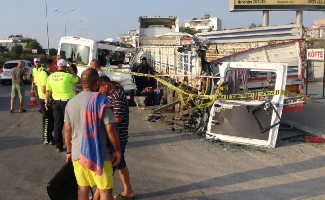 Tır park ettikten iki dakika sonra kaza olmuş