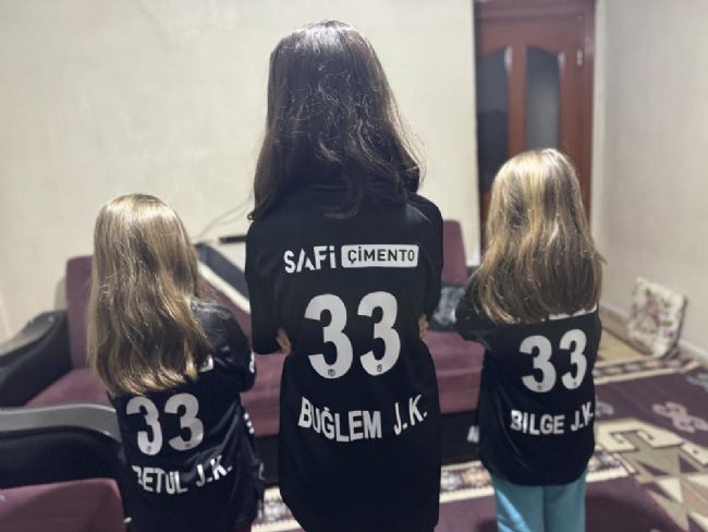 Beşiktaş Sevgisini Kızlarının İsimlerinde Yaşatıyor