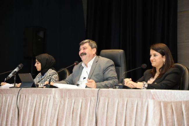 Toroslar’da Memnuniyet Oranı Yüzde 63: Başkan Yıldız’a Büyük Destek