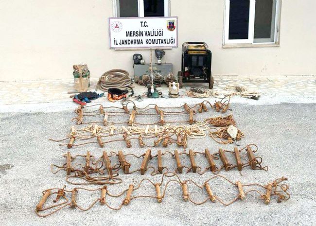 Mersin’de kaçak kazı yapan 5 şüpheli suçüstü yakalandı