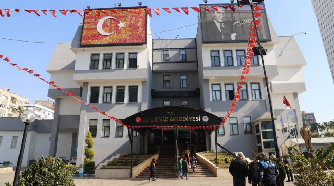 AKDENİZ BELEDİYESİ DEPREMZEDELERİ AĞIRLIYOR