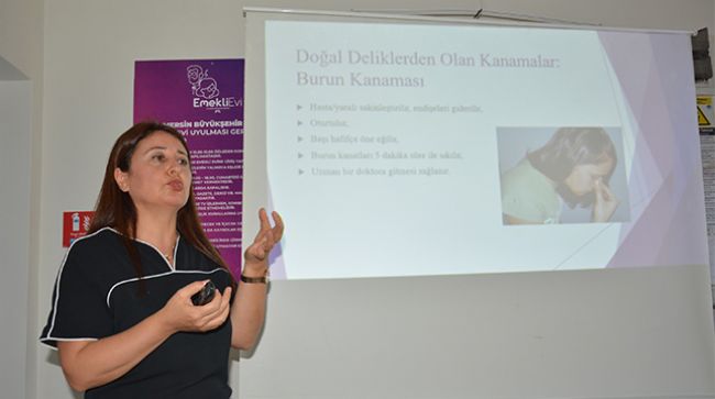 EMEKLİ EVİ’NDE “İLK YARDIM BİLGİLENDİRME EĞİTİM” PROGRAMI DÜZENLENDİ