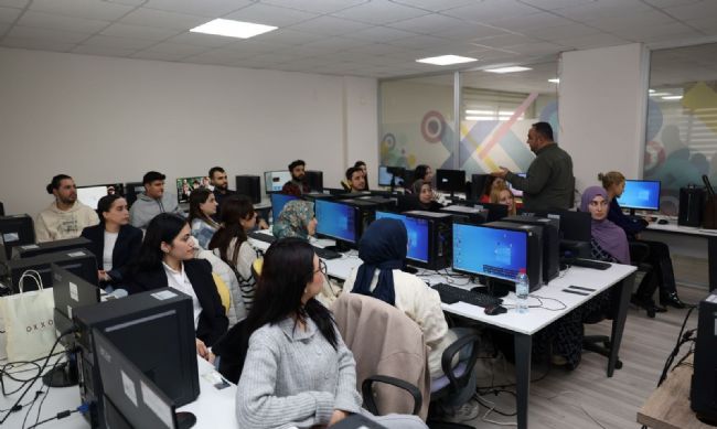 Mersin'de gençler eğitimden istihdama doğrudan yönlendirilecek