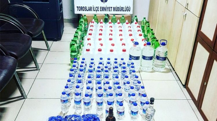 MERSİN'DE BİR EVDE YAPILAN ARAMADA 246 LİTRE SAHTE ETİL ALKOL ELE GEÇİRİLDİ
