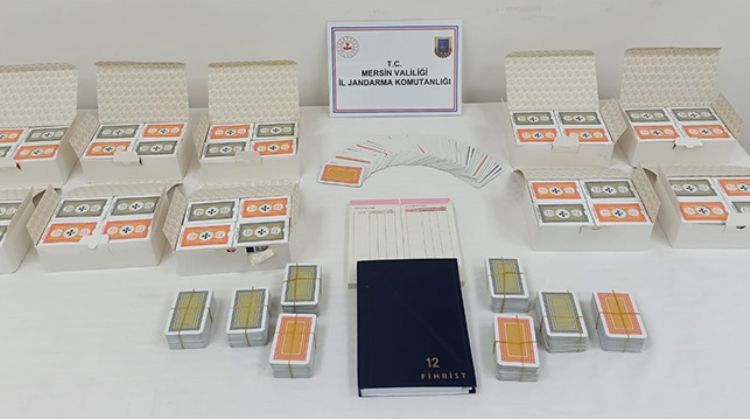 ANAMUR’DA İNŞAATTA KUMAR OYNARKEN YAKALANDILAR