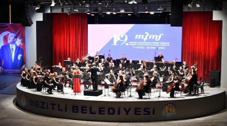 19. MERSİN ULUSLARARASI MÜZİK FESTİVALİ COŞKUYLA BAŞLADI