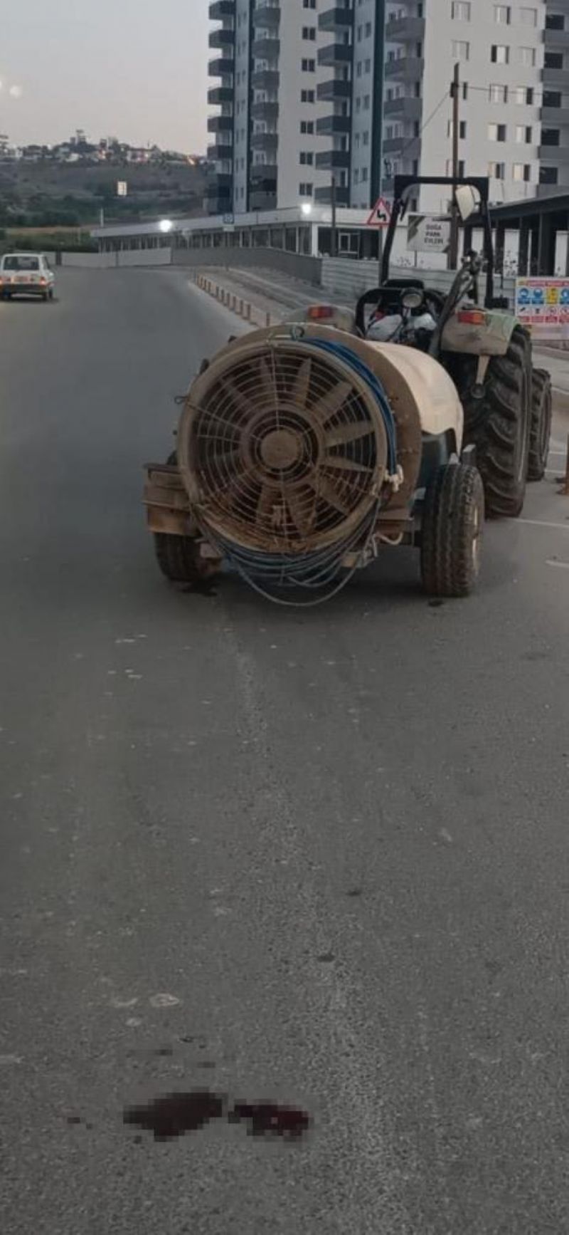 Traktörden düşen kadın hayatını kaybetti