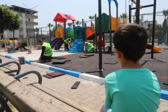 Akdeniz'de parklar yenileniyor
