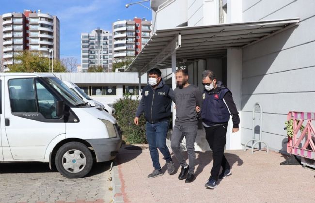 Hakkari'de yakalanarak Mersin'e getirilen terör örgütü üyesi tutuklandı