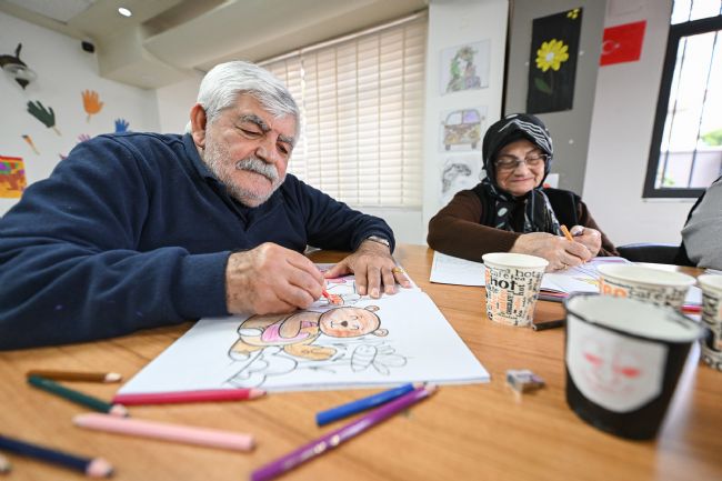 Gülümse Alzheimer Yaşam Merkezi, Hasta ve Ailelerinden Tam Puan Alıyor