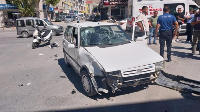 Mut’ta otomobil ile motosiklet çarpıştı: 2 yaralı