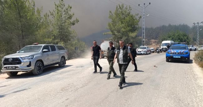 Vali Toros yangın bölgesinde