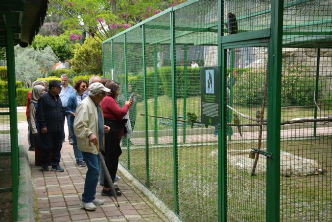 MERSİN BÜYÜKŞEHİR, EMEKLİLERİ DOĞAYLA BULUŞTURUYOR