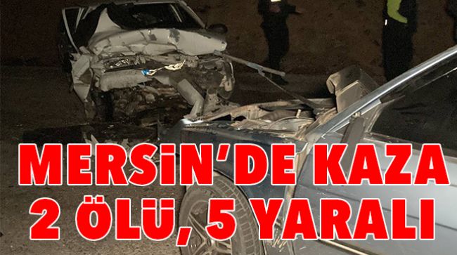 İKİ OTOMOBİL KAFA KAFAYA ÇARPIŞTI