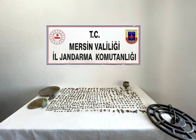 Mersin'de Roma dönemine ait olduğu değerlendirilen 785 sikke ele geçirildi