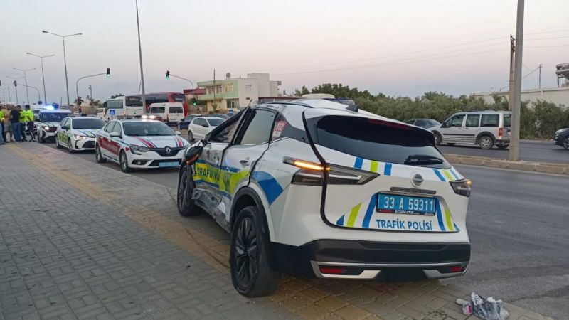  Silifke'de zincirleme kaza: 1'i polis 2 kişi yaralandı