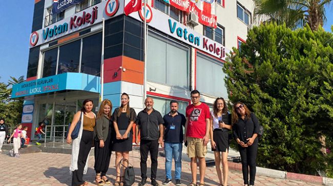 OTİZME UMUT DERNEĞİ VE VATAN AKADEMESİ ANLAŞMA İMZALADI