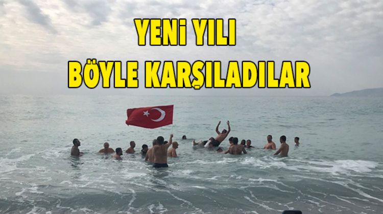 YILIN İLK GÜNÜ DENİZE GİRME GELENEĞİ BUL YILDA GERÇEKLEŞTİ
