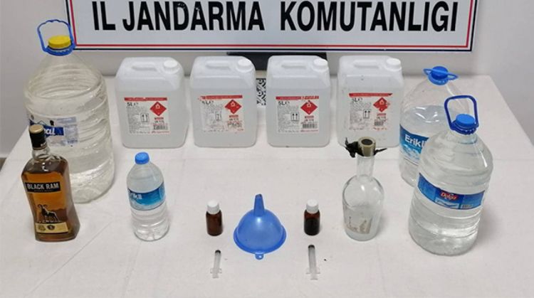 MERSİN’DE KAÇAK İÇKİ OPERASYONU