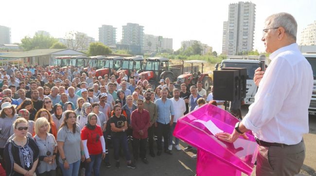 BAŞKAN TARHAN PERSONELLERLE MOTİVASYON BULUŞMASINDA BİR ARAYA GELDİ