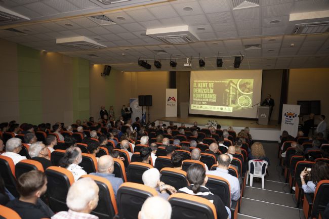 Mersin'de 2. Kent ve Denizcilik Konferansı düzenlendi