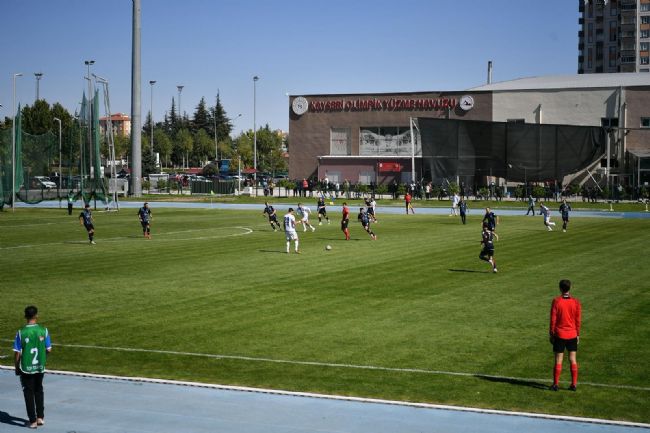 Mavi Yengeçler 90’da yıkıldı: 1-1