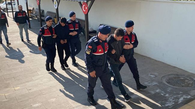 MOTOSİKLET HIRSIZLARI TUTUKLANDI