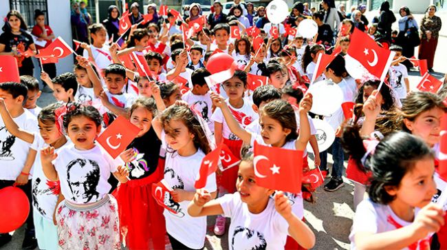 23 NİSAN ÇOŞKUSUNU YAŞADILAR