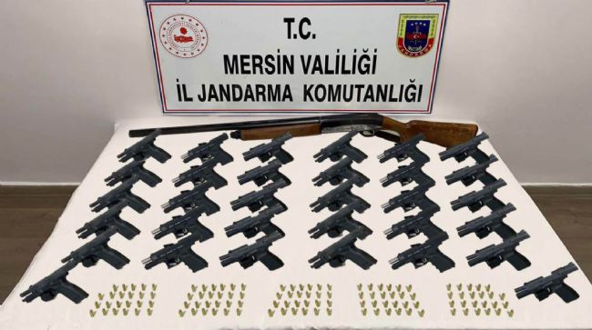  MERSİN MERKEZLİ 3 İLDE KAÇAK SİLAH OPERASYONU: 12 GÖZALTI