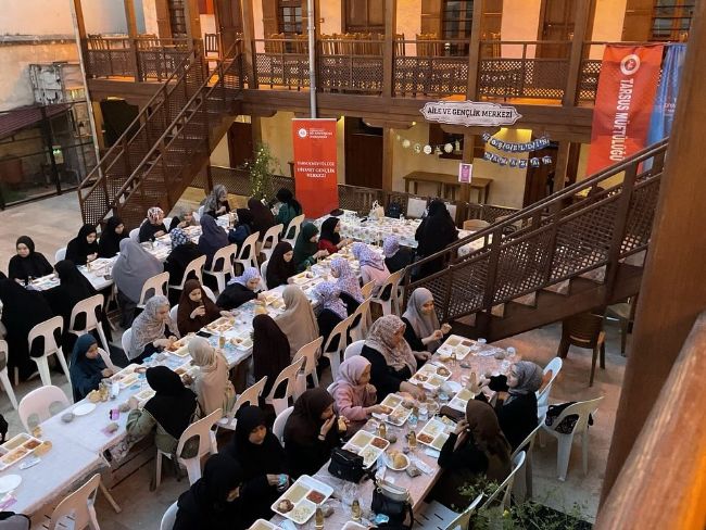 Hafızlık öğrencileri için iftar programı