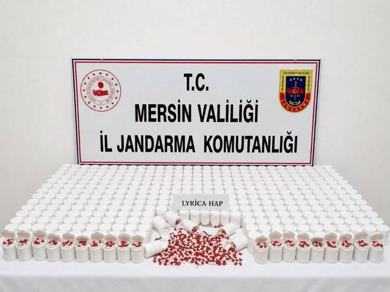 MERSİN'DE 22 BİN 400 SENTETİK HAP ELE GEÇİRİLDİ: 7 TUTUKLAMA