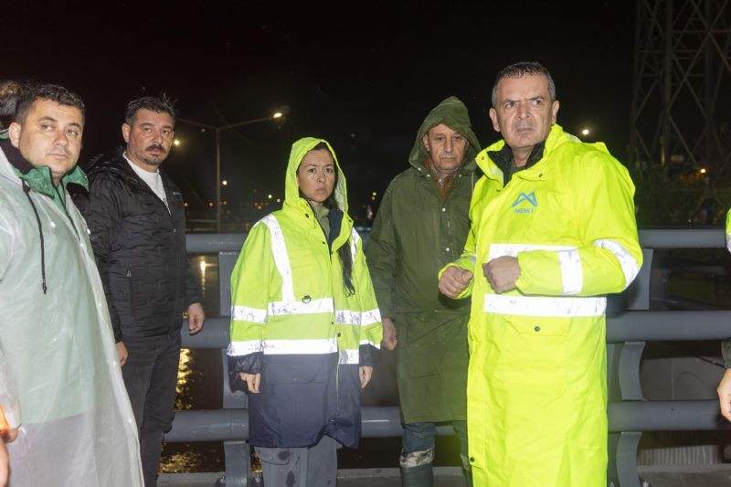 başkan-vekİlİ-genç,-aşiri-yağiştan-etkİlenen-mahallelerde-İncelemelerde-bulundu