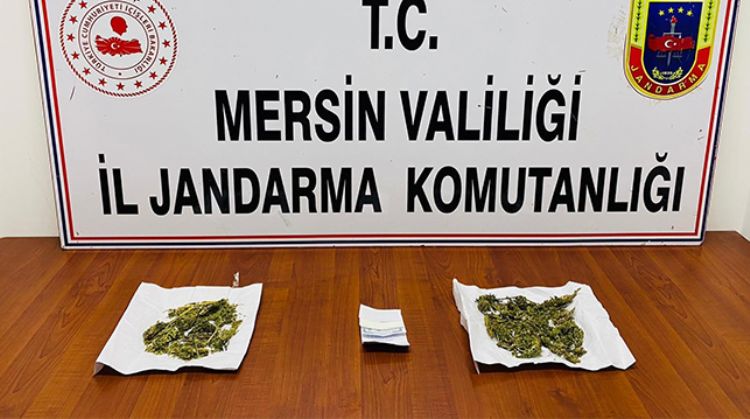 MERSİN'DE UYUŞTURUCU OPERASYONUNDA 3 KİŞİ GÖZALTINA ALINDI