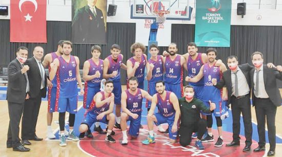 BÜYÜKŞEHİR  ERKEK BASKETBOL YOLUNA DOLU DİZGİN