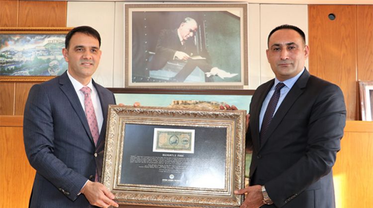 BAŞKAN YILMAZ’DAN, SİLİFKE’YE MERSİN’İN KURTULUŞ GÜNÜNDE ANLAMLI ZİYARET