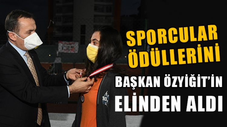 YENİŞEHİR’DE 2. ATA’YI ANMA TENİS TURNUVASI SONA ERDİ
