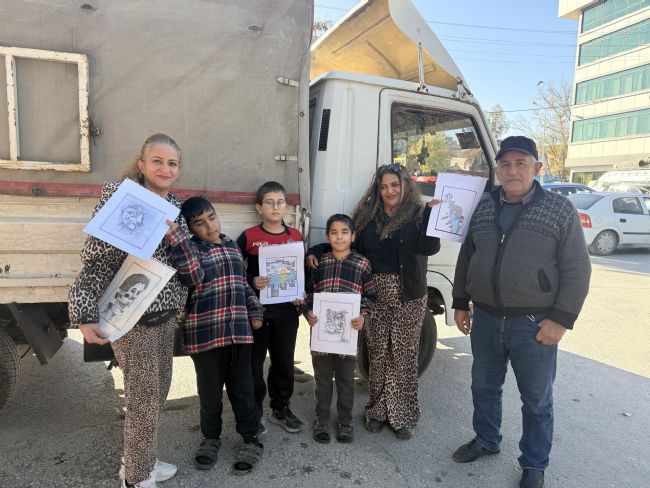 Çizimlerini gören ressam sanıyor: Nakliyatçının resimleri ressamların çizimlerini aratmıyor