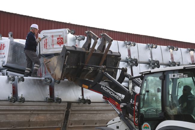 Toroslar, 725 adet yeni çöp konteyneri aldı